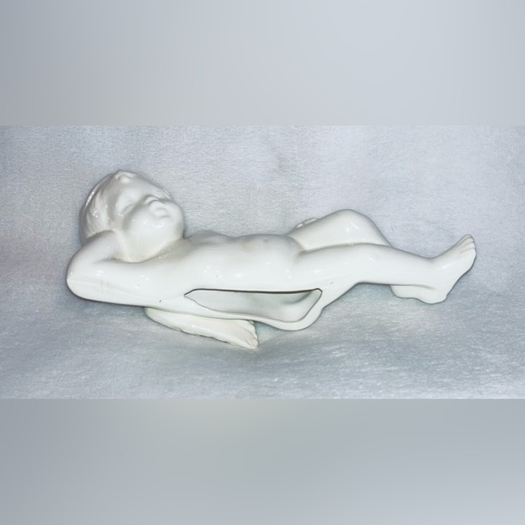 Ceramic Angel. - Picture 5 of 5